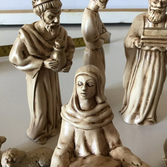 Vintage Handmade Ceramic Nativity 11 Pieces Holy Family Wise Men Animals Manger - Picture 11 of 15